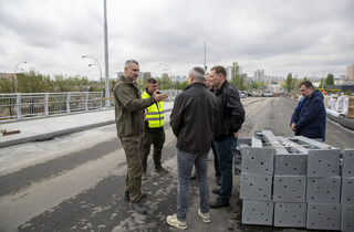 У Києві будують нові дороги у двох напрямках