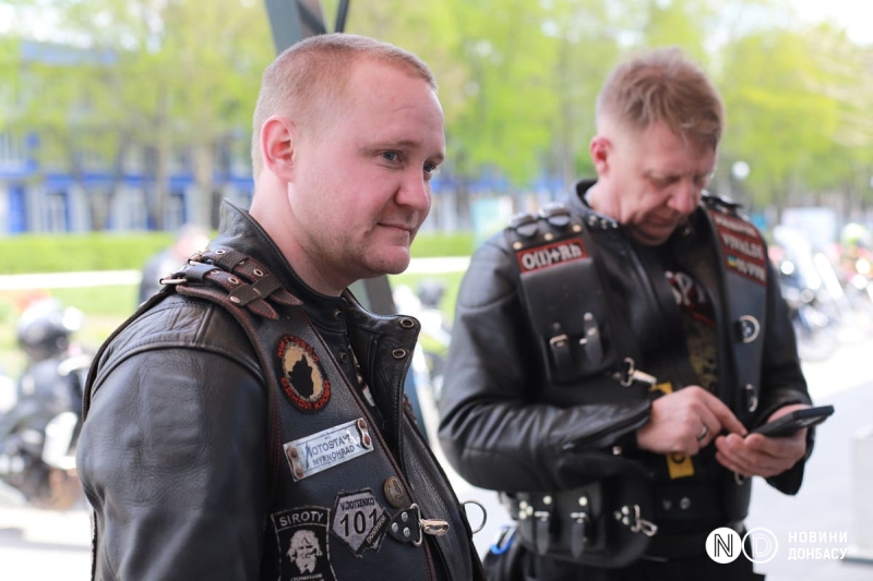 Мототусовка біля лінії фронту. Як донбаські байкери відкрили сезон