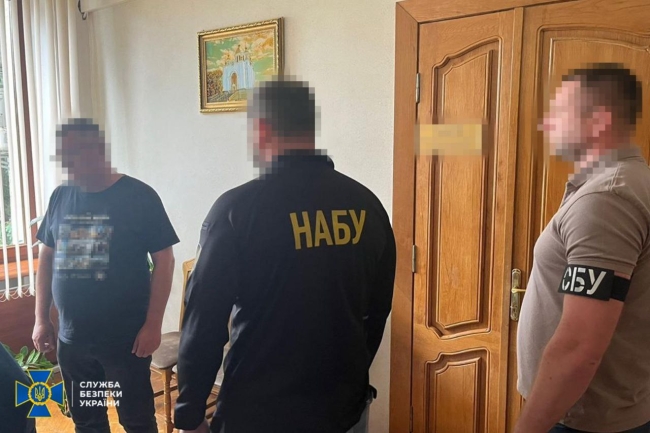 Заступник голови Рівненської облради отримав хабар у понад півмільйона гривень