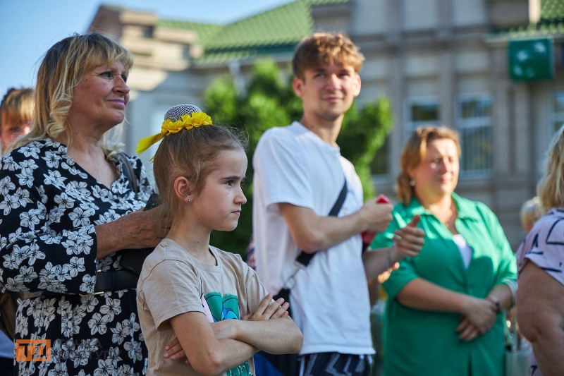 Фестиваль випускних вальсів вперше відбувся в Кропивницькому (ФОТОРЕПОРТАЖ)