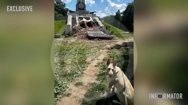 У Дніпрі у Севастопольському парку на братській могилі пошкодили пам'ятник