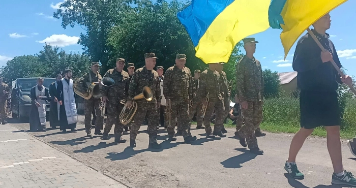 У Підгайцях поховали військового Віктора Ляшука