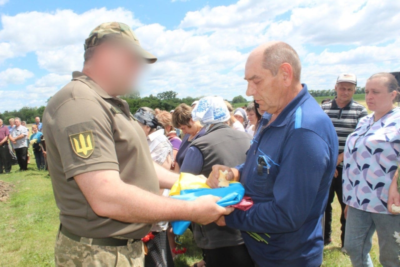 У Зіньківській громаді попрощалися з військовим Сергієм Рудьком