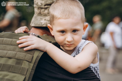 На рідну Буковину із передової повернулися прикордонники - фото