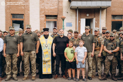 На рідну Буковину із передової повернулися прикордонники - фото