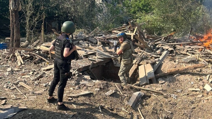 Росіяни скинули авіабомбу на село в Харківській області: загинув чоловік 