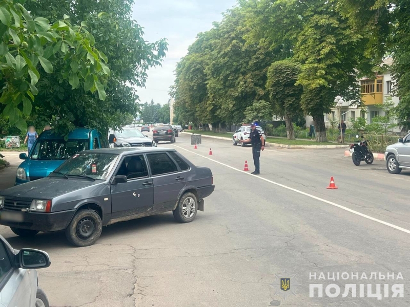 У ДТП на Вінниччині постраждали велосипедист, пішохідка та мотоцикліст