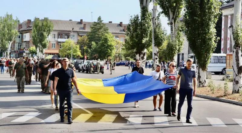 В громаді на Кіровоградщині попрощалися з двома захисниками, які загинули на війні