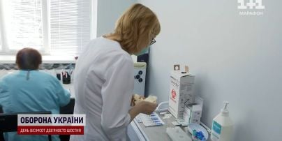 "Люди занадто розслабилися, "Омікрон" та "Флірт" їх не пошкодують": лікарі б’ють на сполох через різкий спалах коронавірусу