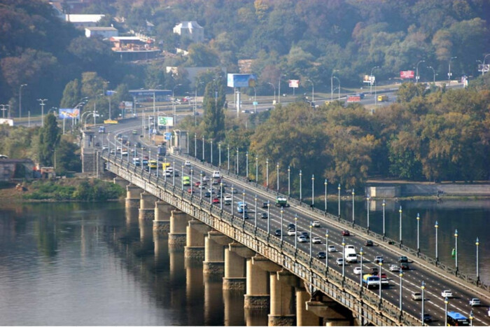 КМДА закликає уряд терміново реставрувати міст Патона 