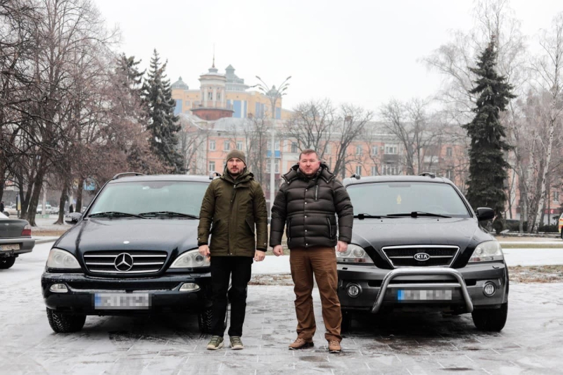 Дружину та тестя колишнього топ-посадовця Полтавської ОВА обвинуватили у привласнені 2 млн грн донатів на ЗСУ