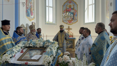 На Буковині освятили новозбудований храм ПЦУ - фото та відео