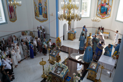 На Буковині освятили новозбудований храм ПЦУ - фото та відео