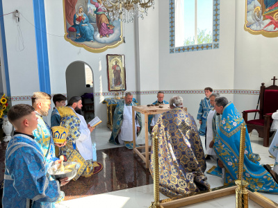 На Буковині освятили новозбудований храм ПЦУ - фото та відео