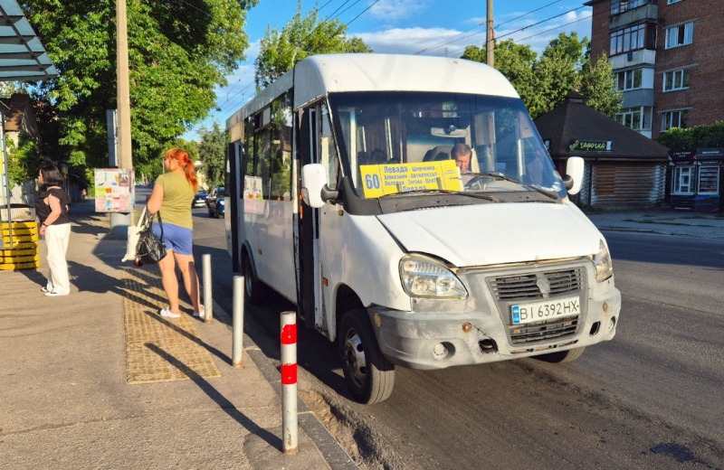 Перевізники та експерти не бачать сенсу у «поголовній» валідації транспорту без підвищення тарифу та середніх автобусів