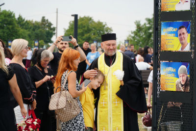 У Чернівцях відбулося освячення алеї Слави – фото