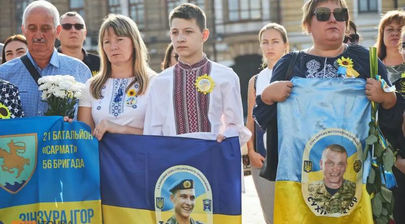 У Кропивницькому відзначили День пам’яті захисників України (ФОТОРЕПОРТАЖ)