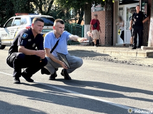 «ВАЗ» у Рівному збив на смерть дівчинку, яка раптово вибігла на дорогу (ВІДЕО)