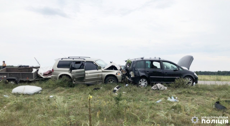 Водій заснув за кермом: подробиці учорашньої ДТП на Рівненщині (ФОТО)