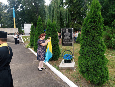 Воював у "Вовках да Вінчі". На Буковині відкрили меморіальні дошки двом загиблим Героям