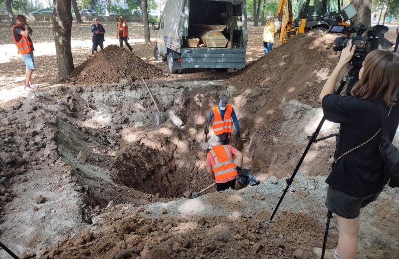 З Петровського парку на Супрунівське кладовище перенесли рештки комуністів