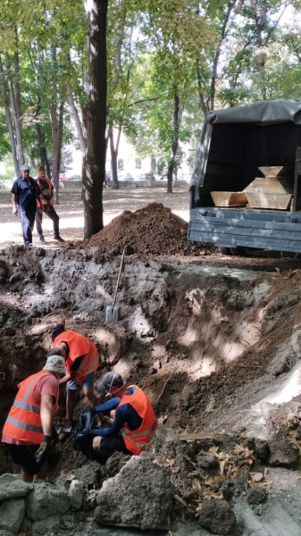 З Петровського парку на Супрунівське кладовище перенесли рештки комуністів