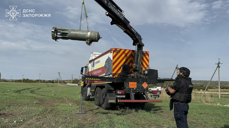 У Запорізькому районі знищили авіаційну бомбу ФАБ-250, - ВІДЕО