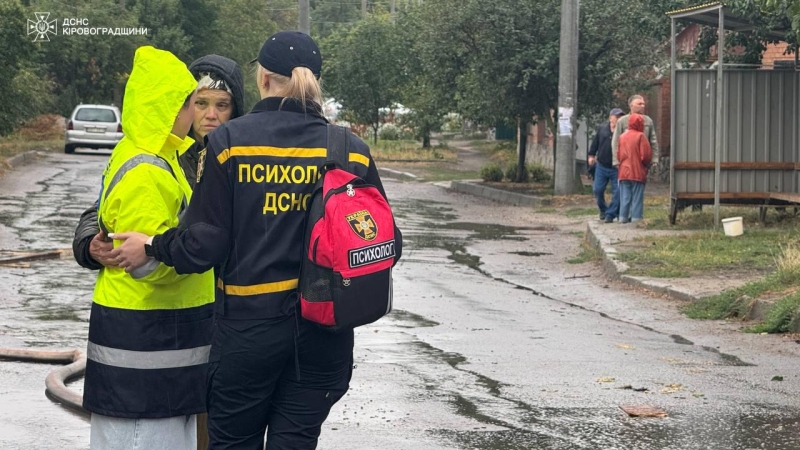 Безпілотник впав у житловому секторі Кропивницького. Пошкоджені 20 будинків (ФОТО, ВІДЕО)