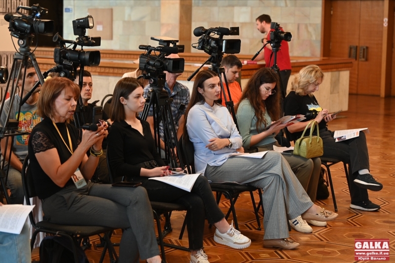 Харківське мистецтво привезли в Івано-Франківськ: будуть вистави, дискусії, виставки та концерти (ФОТО, ПРОГРАМА)