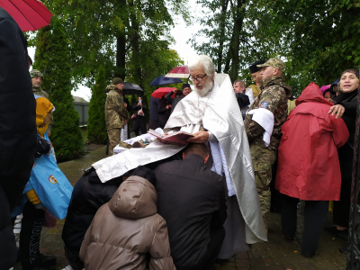 Назавжди 20: на Буковині попрощалися із захисником Максимом Городницьким