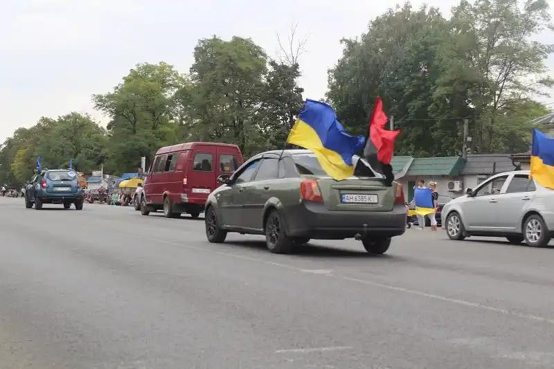 У Карлівській громаді попрощалися із загиблим на Донецькому напрямку військовим