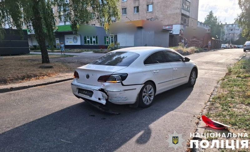 У Полтаві 14-літній мотоцикліст потрапив у ДТП: життя підлітку врятував військовий, який вчасно наклав турнікет