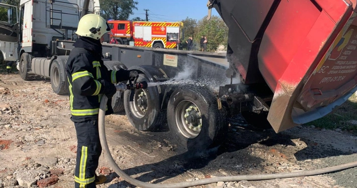 У Промені вантажівка зачепила лінію електропередач: водій загинув