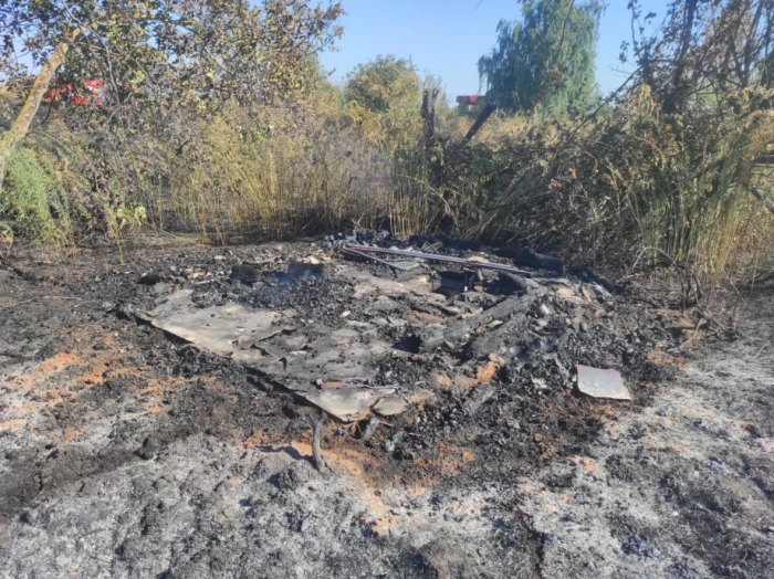 У садівничому товаристві у Луцькому районі сталася масштабна пожежа: постраждала жінка