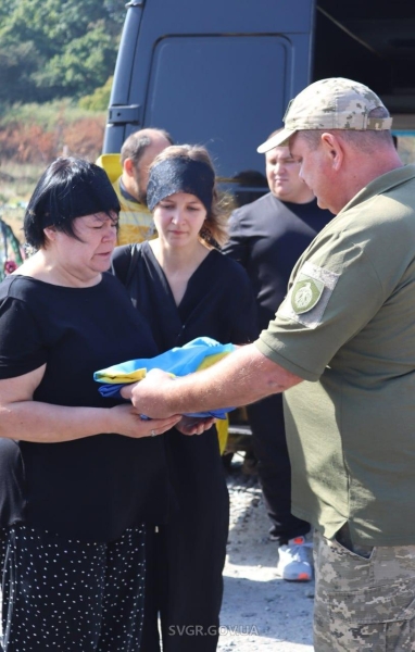 В громаді на Кіровоградщині попрощалися з 32-річним військовим Вадимoм Францевим