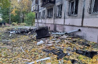 Нічна атака на Київ: влада показала наслідки в Соломʼянському районі (фото)