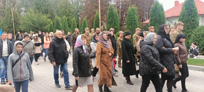 Був найкращим татом: у Підгайцях поховали 30-річного гранатометника Леоніда Щебета