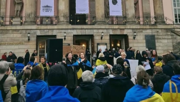 У Берліні знову протестували проти виступу російської оперної співачки Нетребко