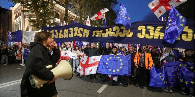 Після вчорашніх виборів у Грузії - протести опозиції , - Віталій Портников