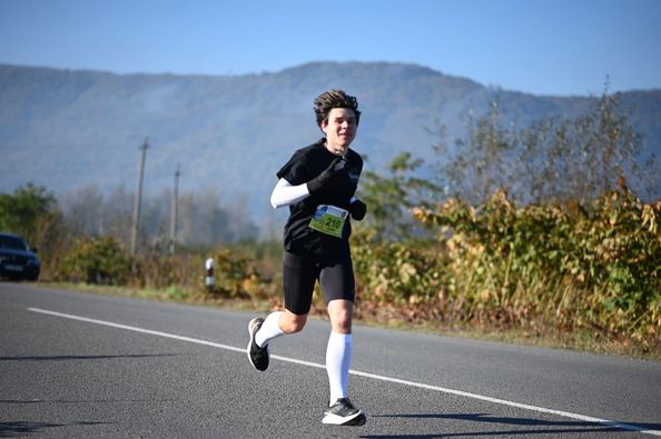 Понад 700 людей із 15 регіонів України об&apos;єднав другий West Carpathian Marathon на Закарпатті