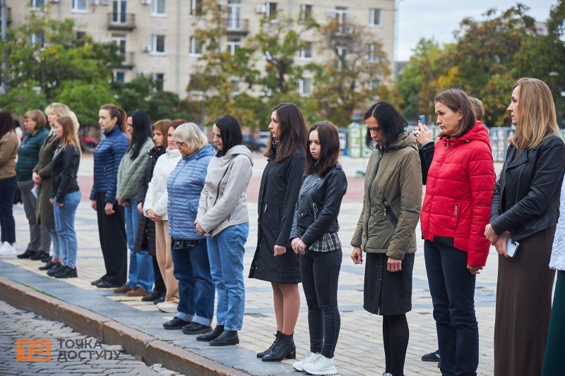 У центрі Кропивницького попрощалися з 27-річним молодшим сержантом Олексієм Назарчуком (ФОТОРЕПОРТАЖ)