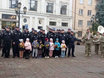 У Чернівцях відзначили День захисників та захисниць - фото