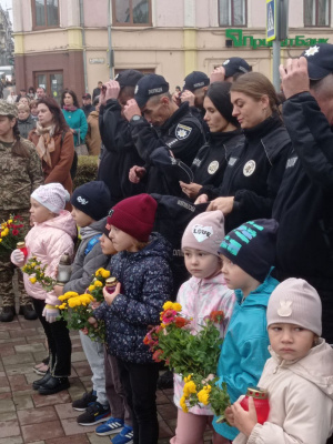 У Чернівцях відзначили День захисників та захисниць - фото