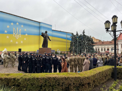 У Чернівцях відзначили День захисників та захисниць - фото