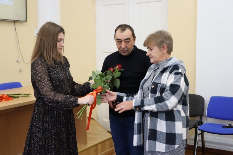 У Диканській громаді родинам загиблих військових передали нагороди