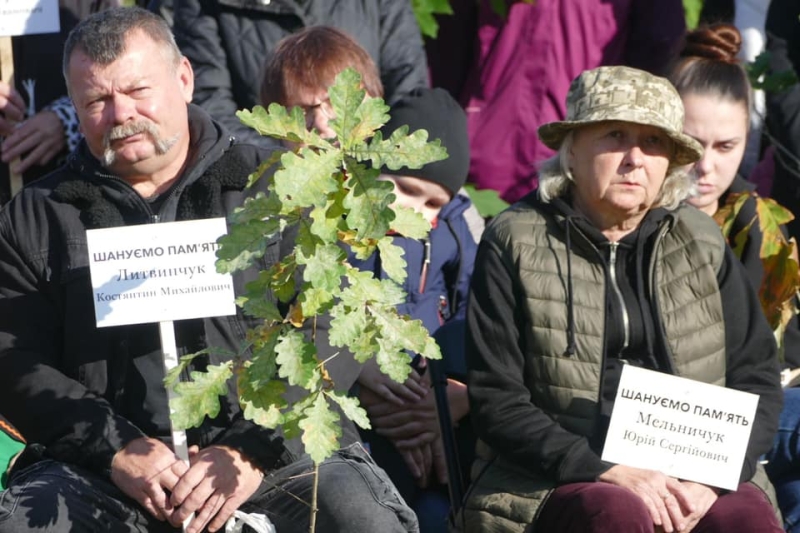 У пам’ять про полеглих Героїв у Калуші висадили дубовий гай (ФОТО)