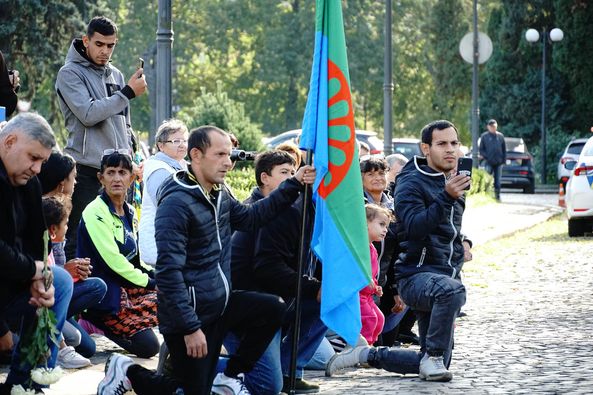 В Ужгороді сьогодні, 28 жовтня, попрощалися із 25-річним захисником Юрієм Вароді