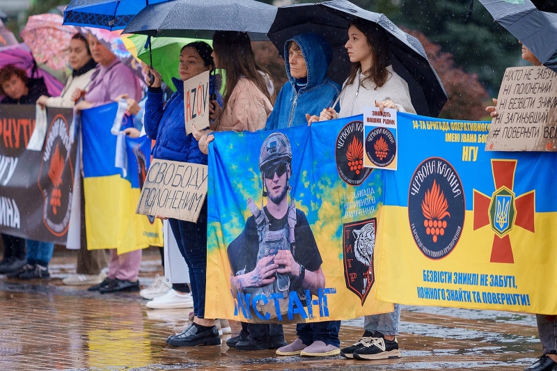 «За 57 обмінів – жодного повернення з нашої бригади»: рідні зниклих безвісти з 14 бригади НГУ