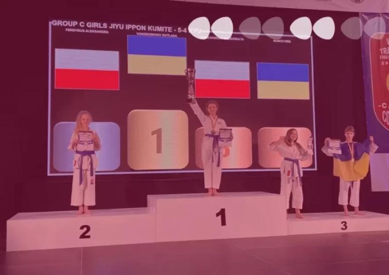 Кропивницькі спортсмени вибороли «золото» та «срібло» чемпіонату світу з карате