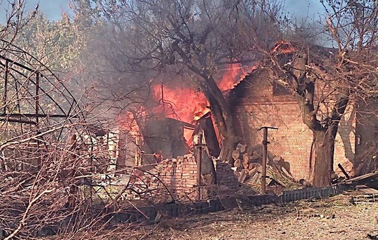 Близько десятка атак по Нікопольщині здійснив ворог у неділю